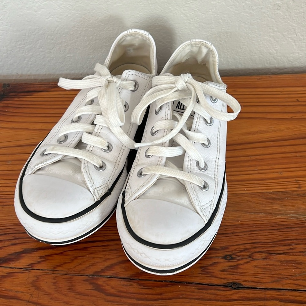 Converse platform girls